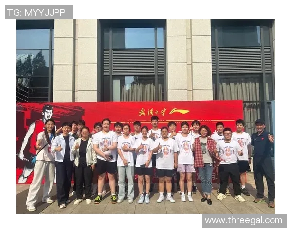 武汉羽毛球队整体压制现象分析及其对赛事的影响探讨